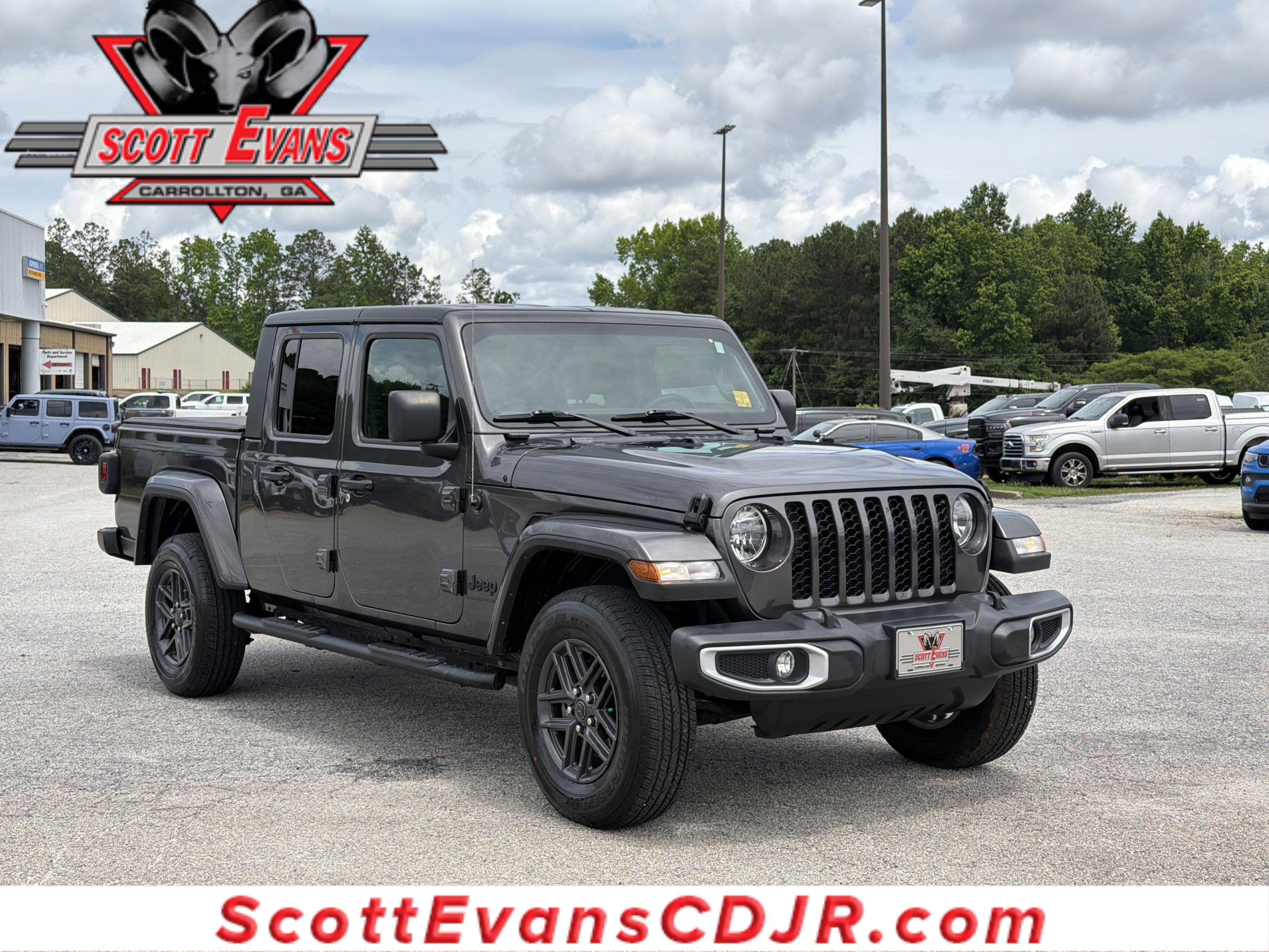 2023 Jeep Gladiator Sport S's photo