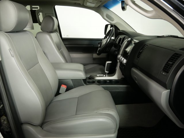 Used 2008 Black Toyota Crew Cab Limited image 16