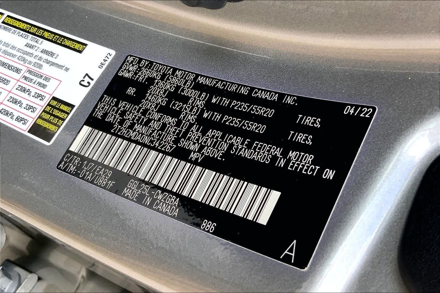 Used 2022 Atomic Silver Lexus  image 35