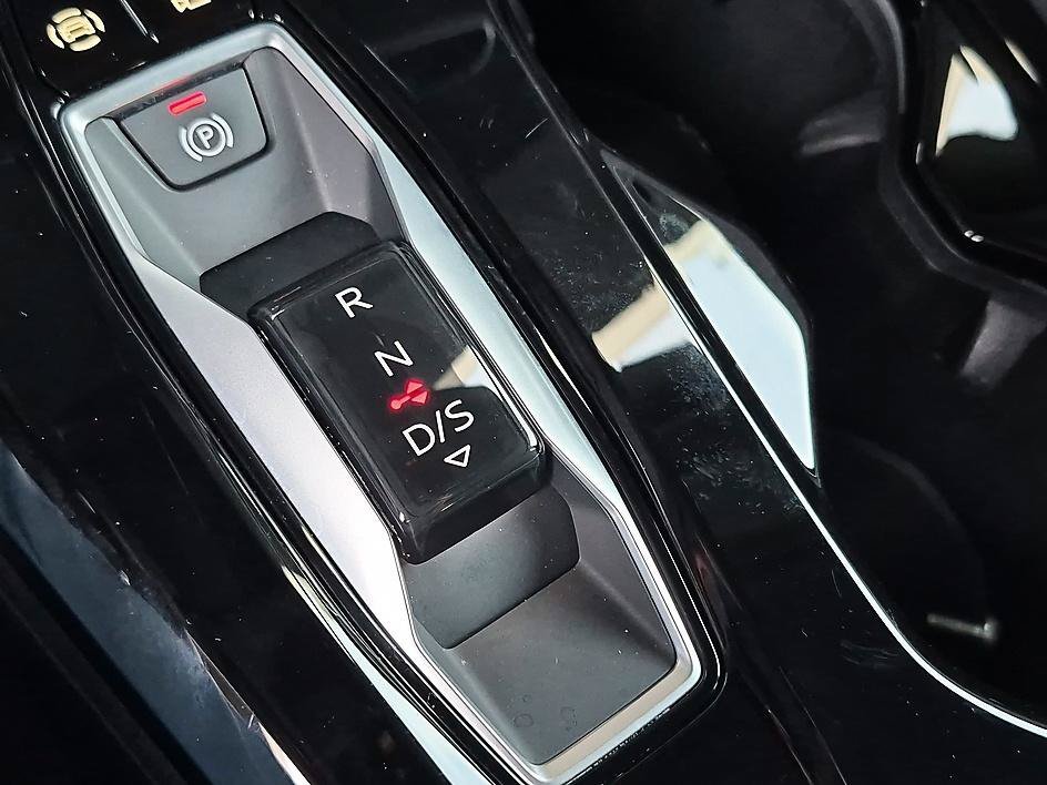 Used 2025 Black Audi Premium Plus image 25