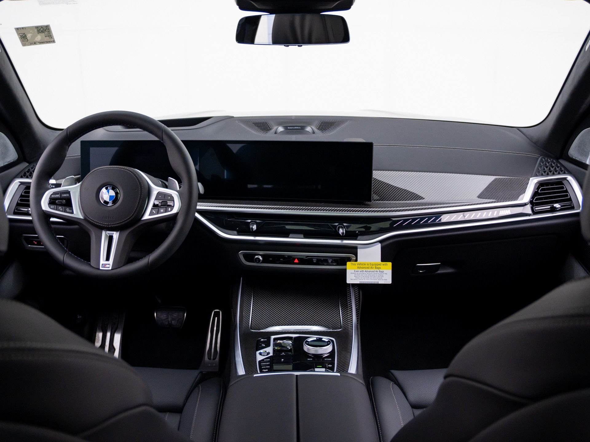 New 2027 Dravit Grey Metallic BMW M60i image 11
