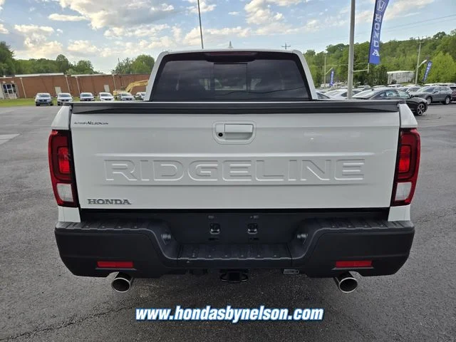 New 2026 Platinum White Pearl Honda RTL image 6