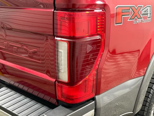 Pre-Owned 2021 Ford F-250SD Lariat