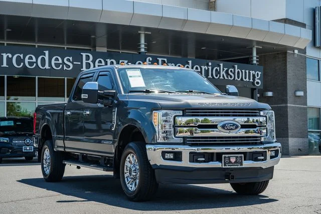 2017 Ford F-250 Lariat 4x4 Crew Cab 8' Box's photo