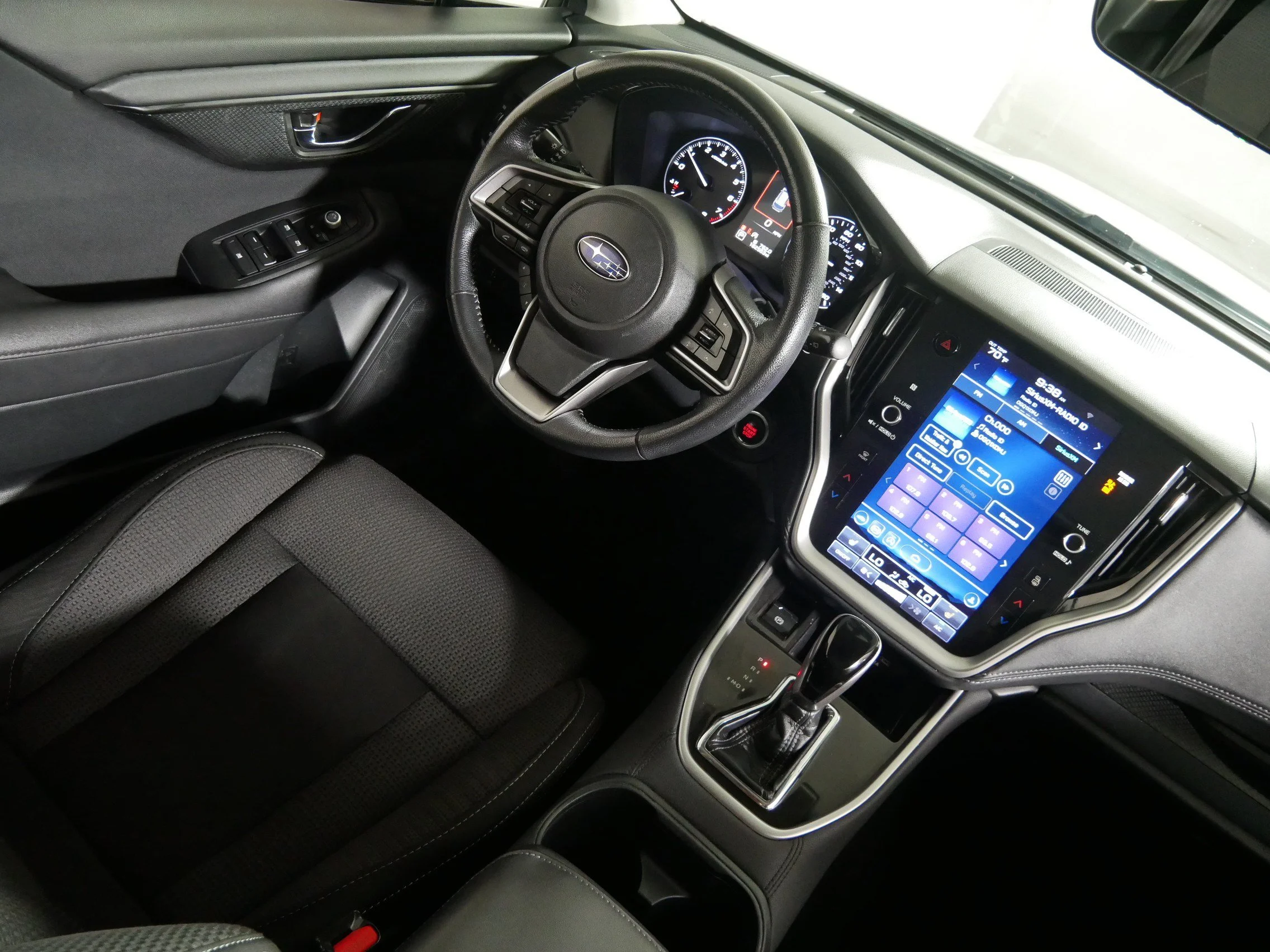 Used 2022 Crystal White Pearl Subaru Premium image 9