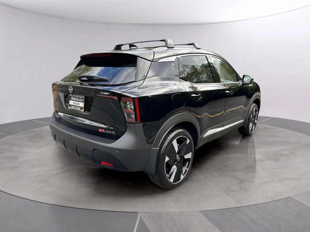 New 2026 Super Black Nissan SR image 3