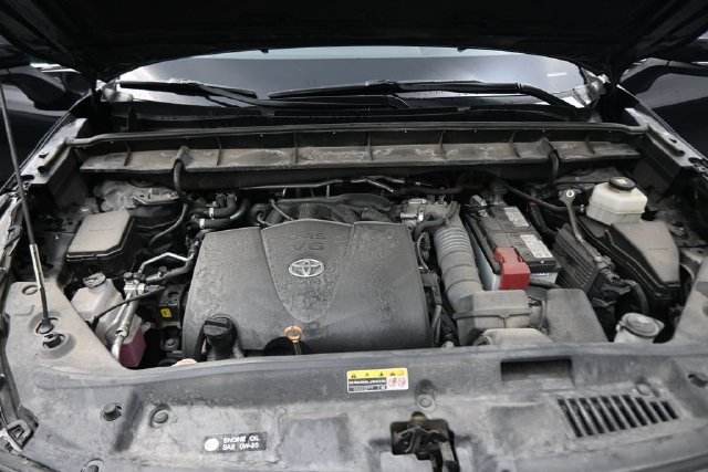 Used 2021 Black Toyota XLE image 12