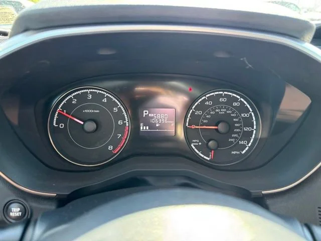 Used 2018 White Subaru 2.0i Premium image 28