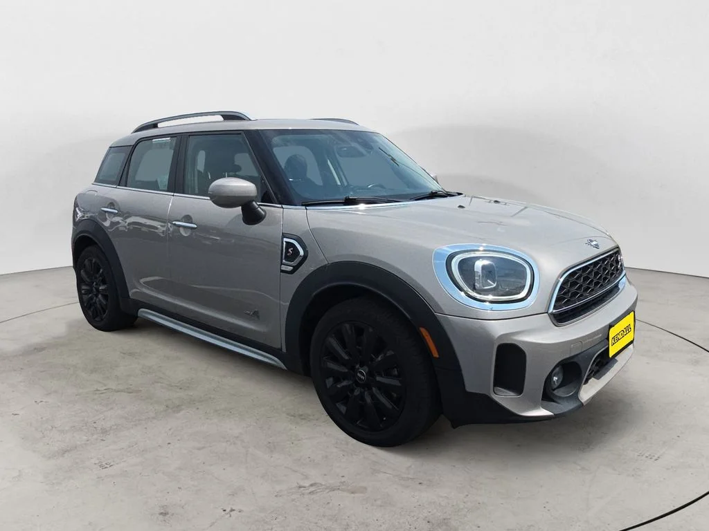 Used 2024 Gray MINI Classic image 3