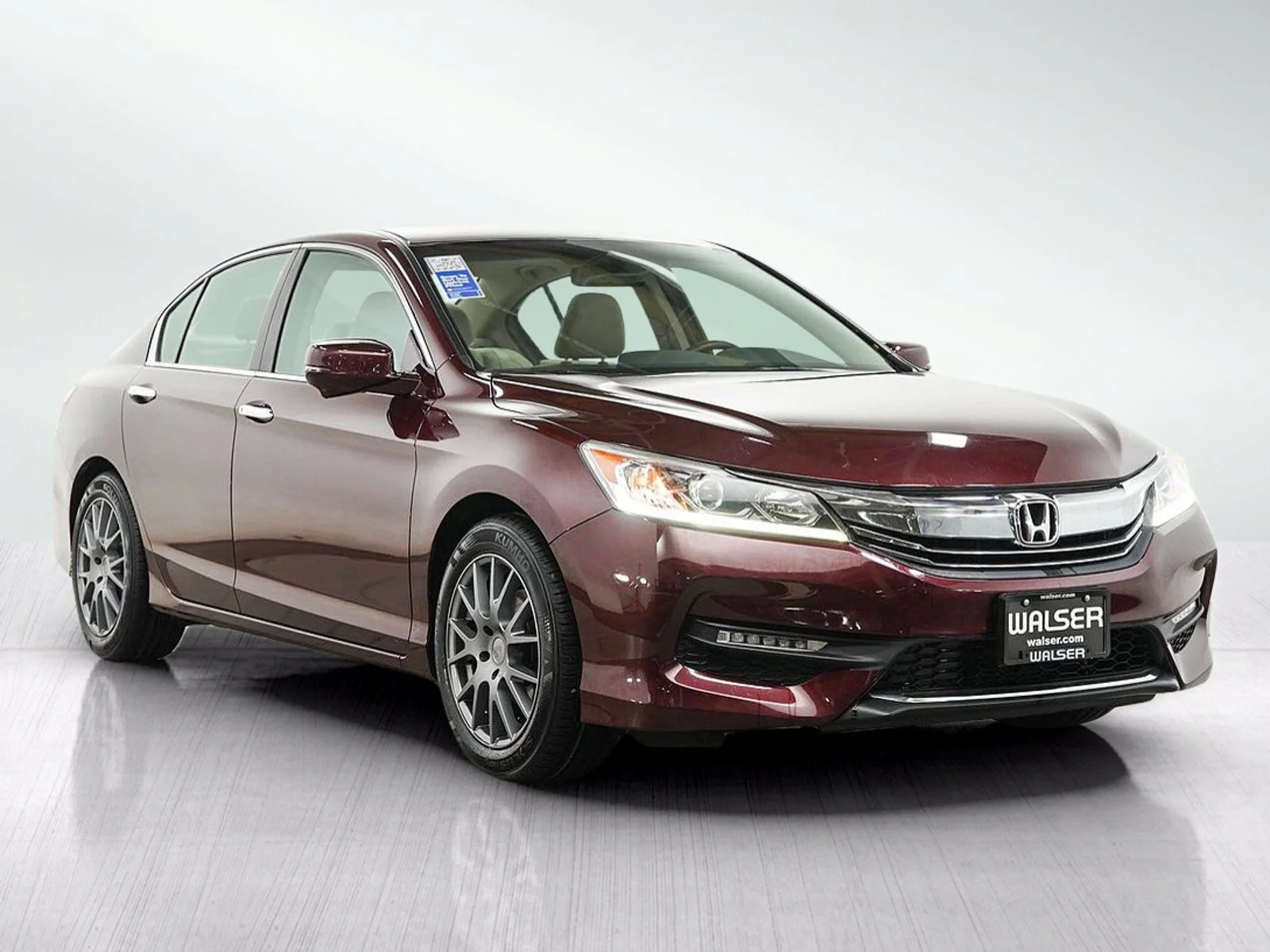 Used 2017 Red Honda EX image 7