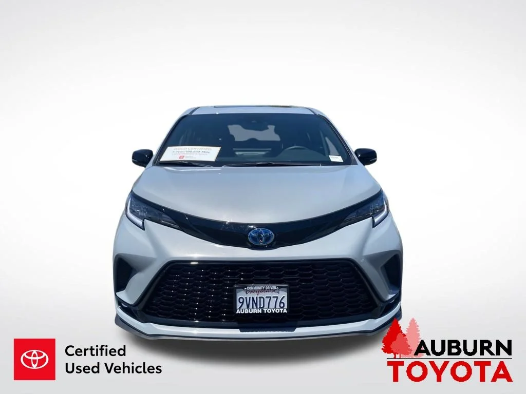 Used 2025 Cement Toyota XSE image 3