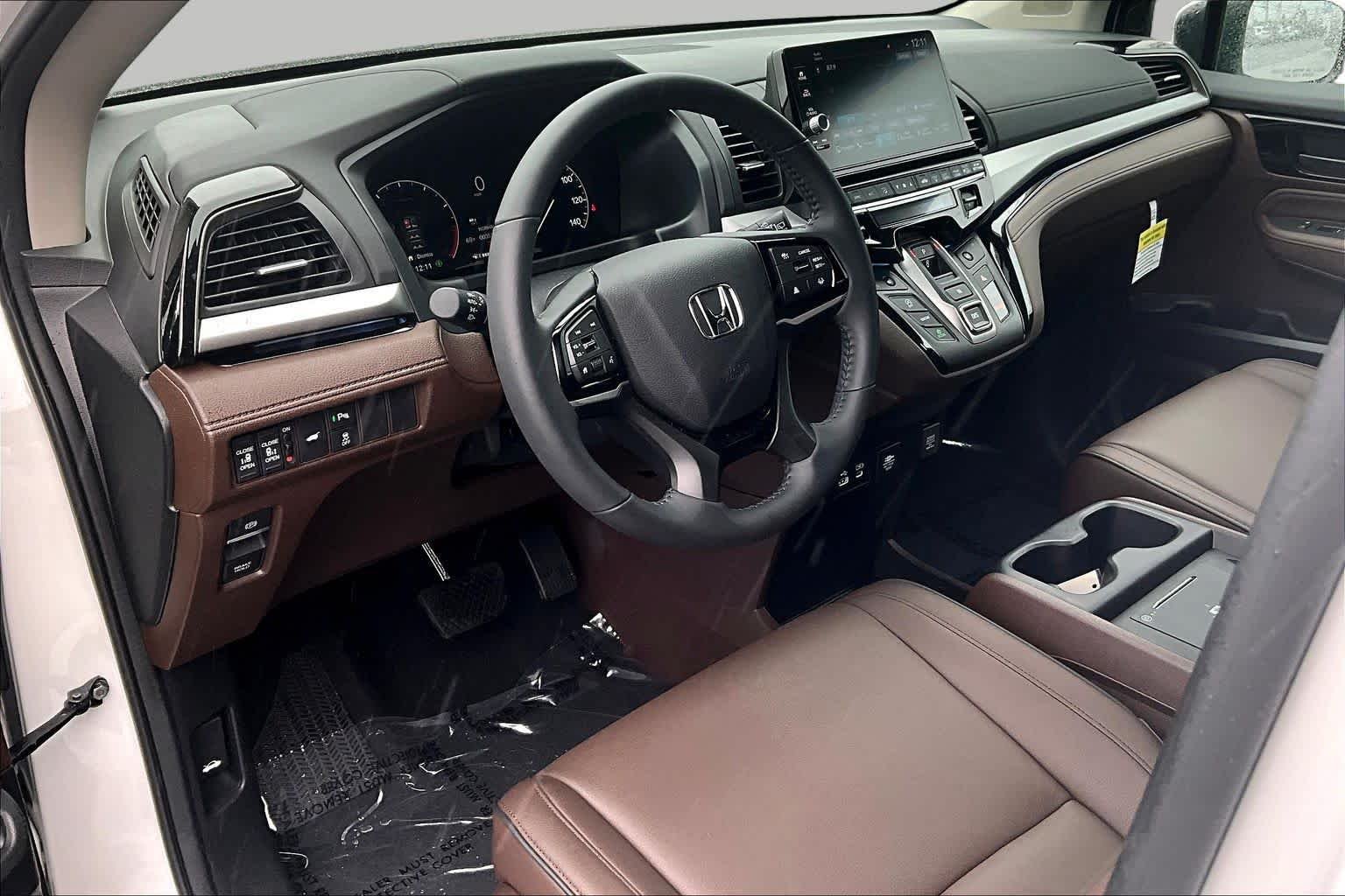 2026 Honda Odyssey Touring - Photo 18