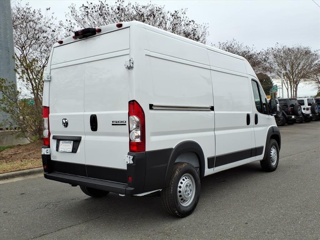 New 2026 Bright White Clearcoat RAM Tradesman image 20
