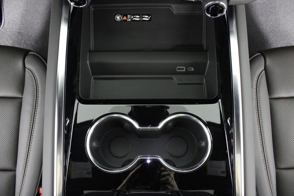 2026 Chevrolet Suburban High Country - Photo 29