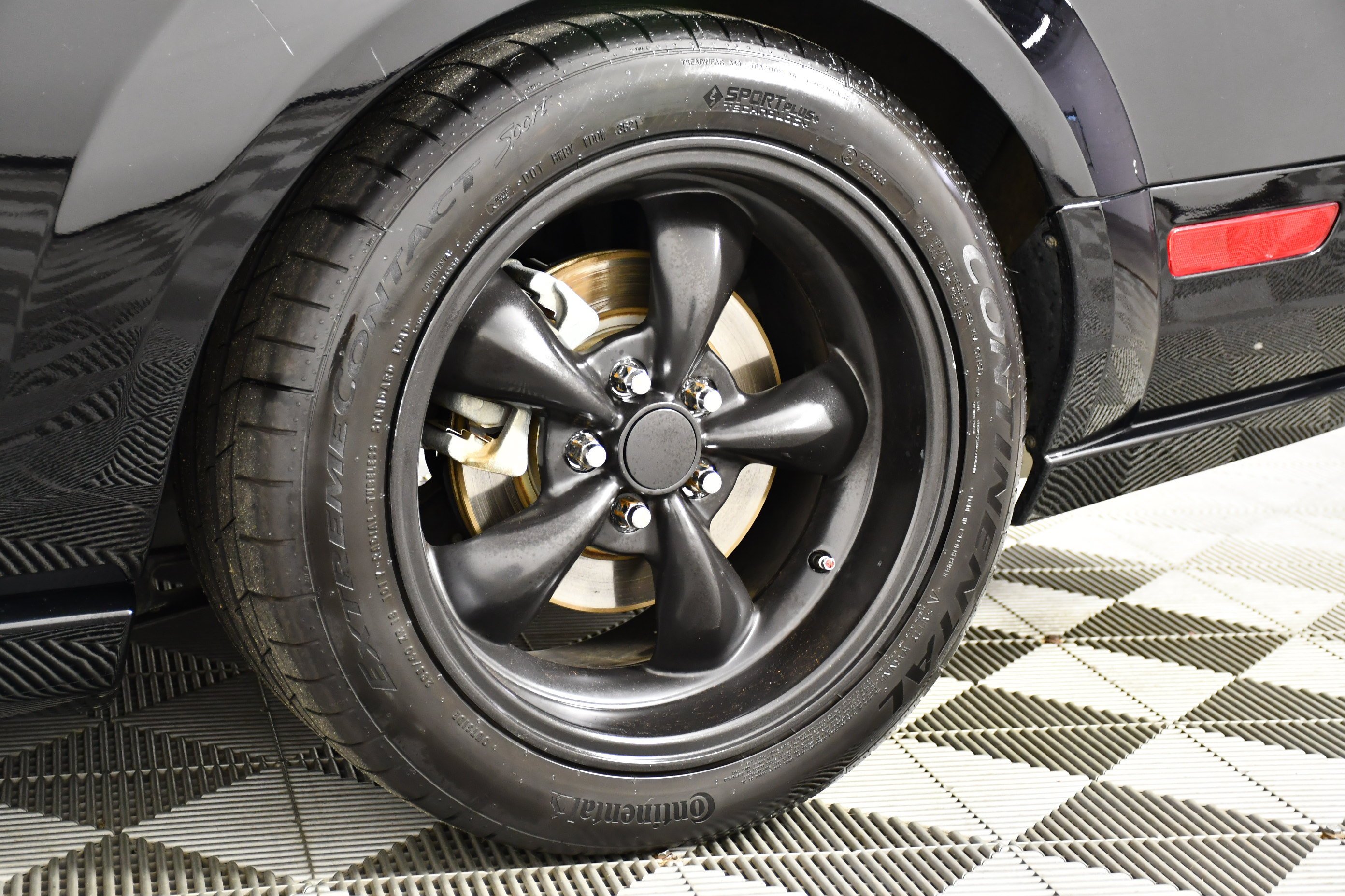 Used 2008 Black Ford GT Deluxe image 41