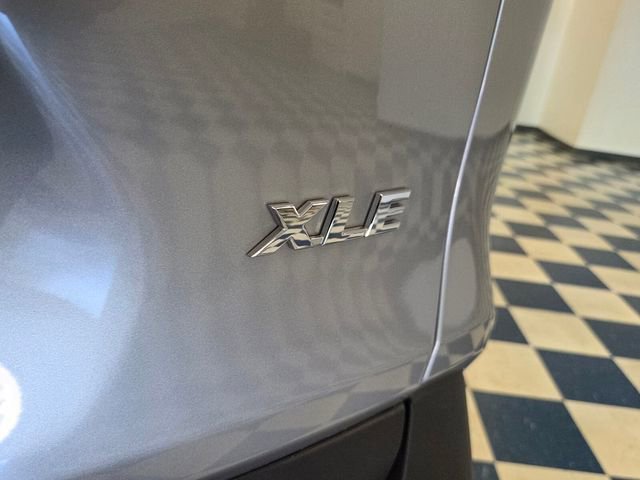 Used 2025 Silver Sky Metallic Toyota XLE Premium image 7