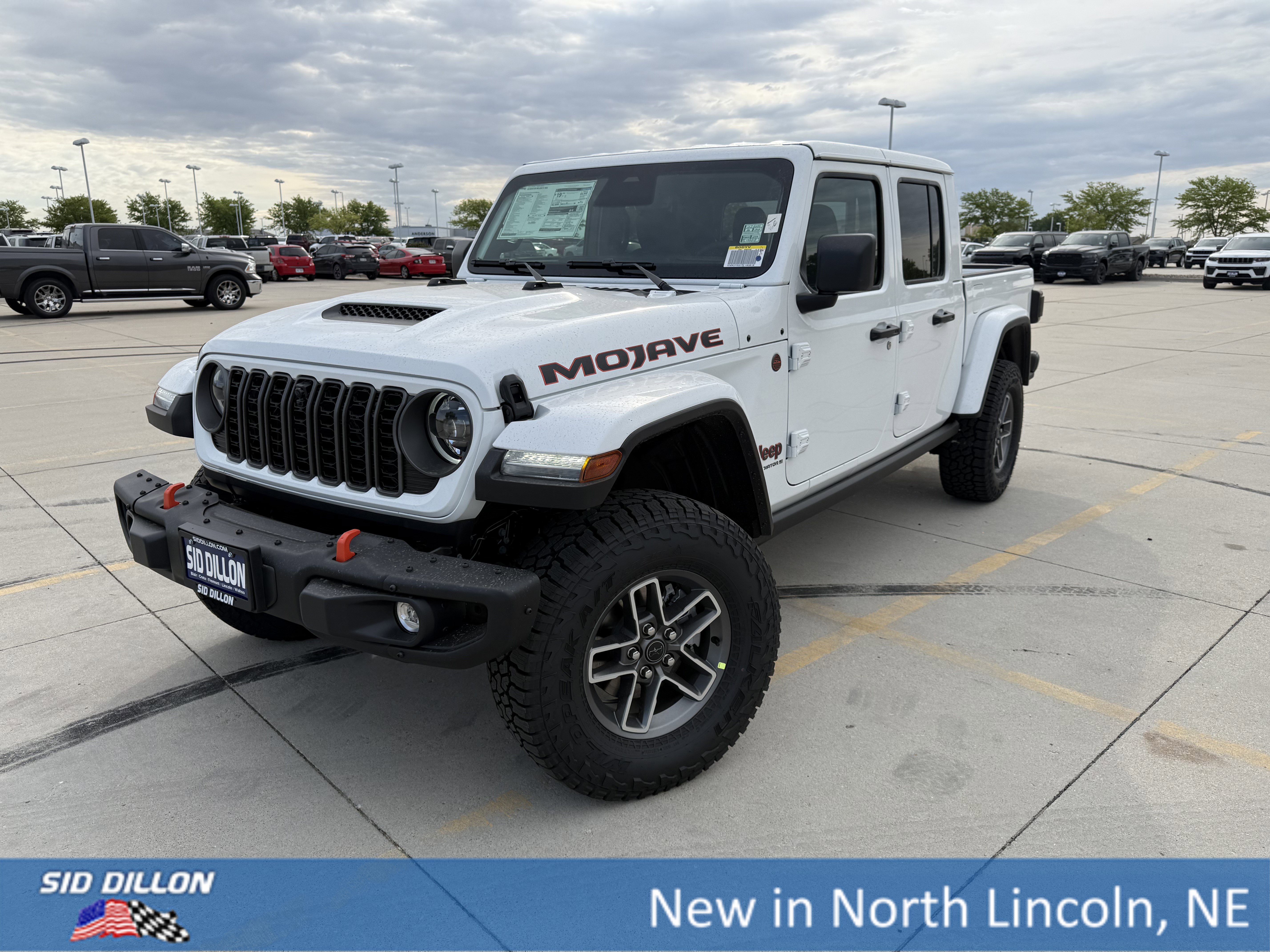 2026 Jeep Gladiator Mojave X Auto's photo