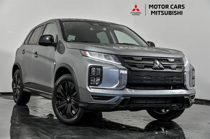 2024 Mitsubishi Outlander Sport 2.0 LE AWC CVT's photo