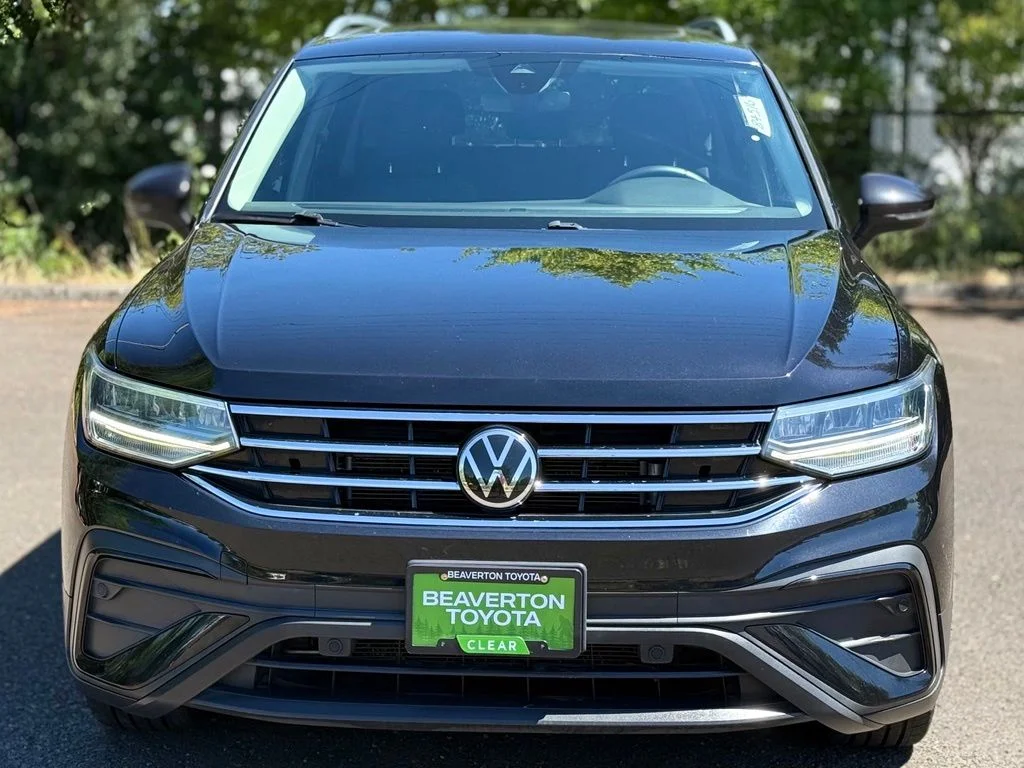 Used 2022  Volkswagen 2.0T SE image 8