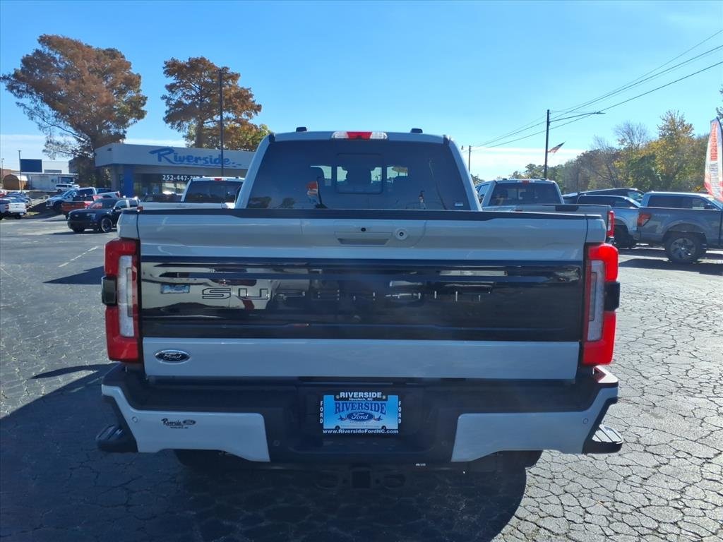 2026 Ford F-250 Super Duty Platinum - Photo 2