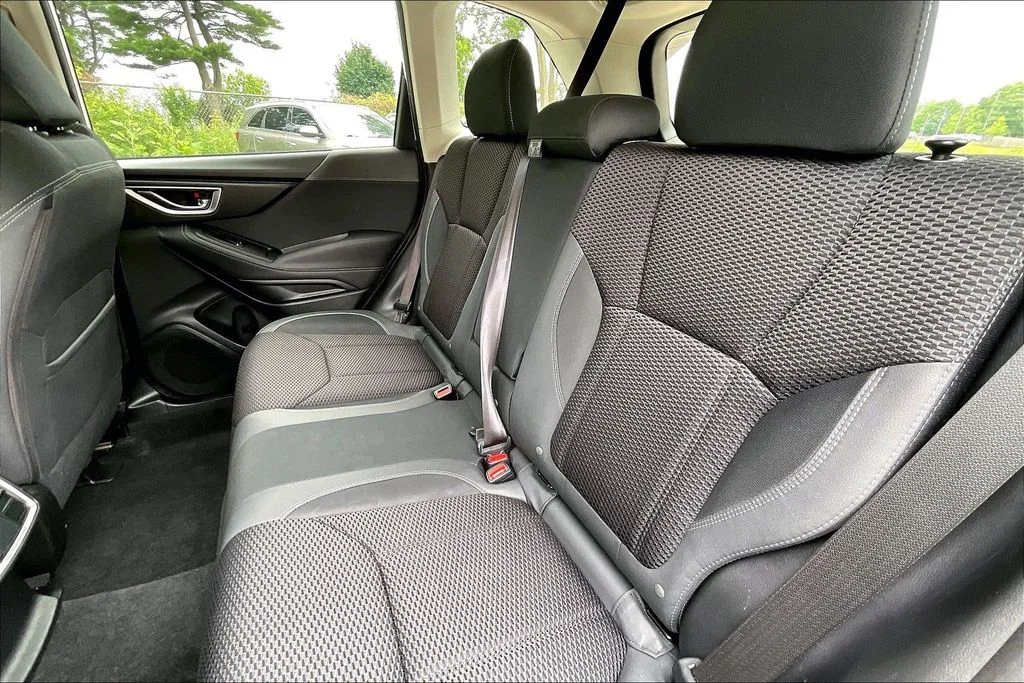 Used 2019 White Subaru Premium image 26