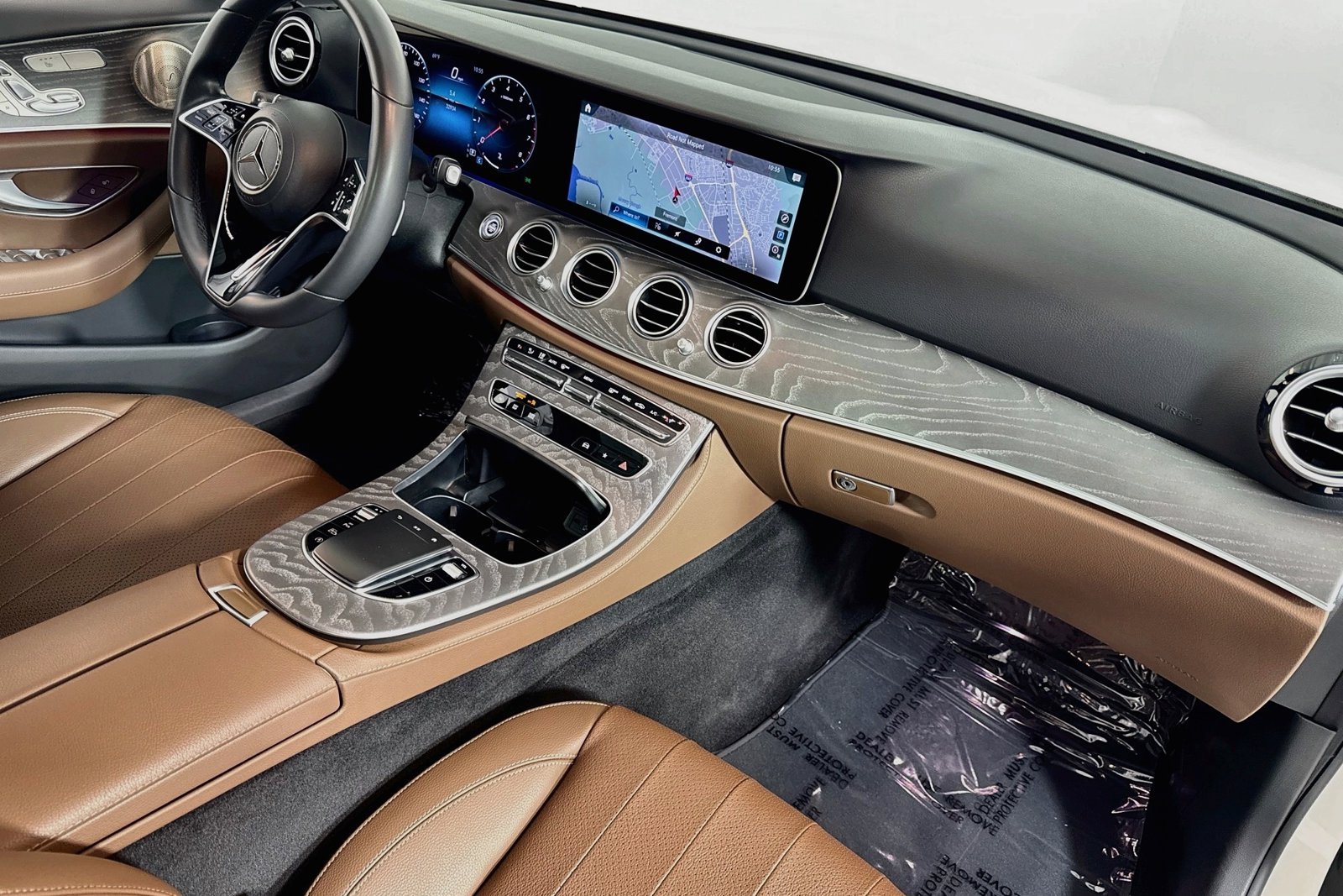 Certified Used 2023 Manufaktur Diamond White Mercedes-Benz E 350 image 28