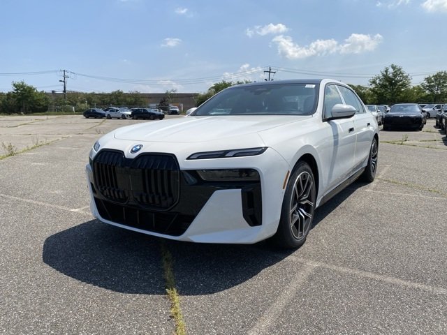 2025 BMW i7 eDrive50 Sedan's photo