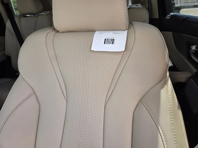 New 2026 Platinum White Pearl Acura w/Technology Package image 15