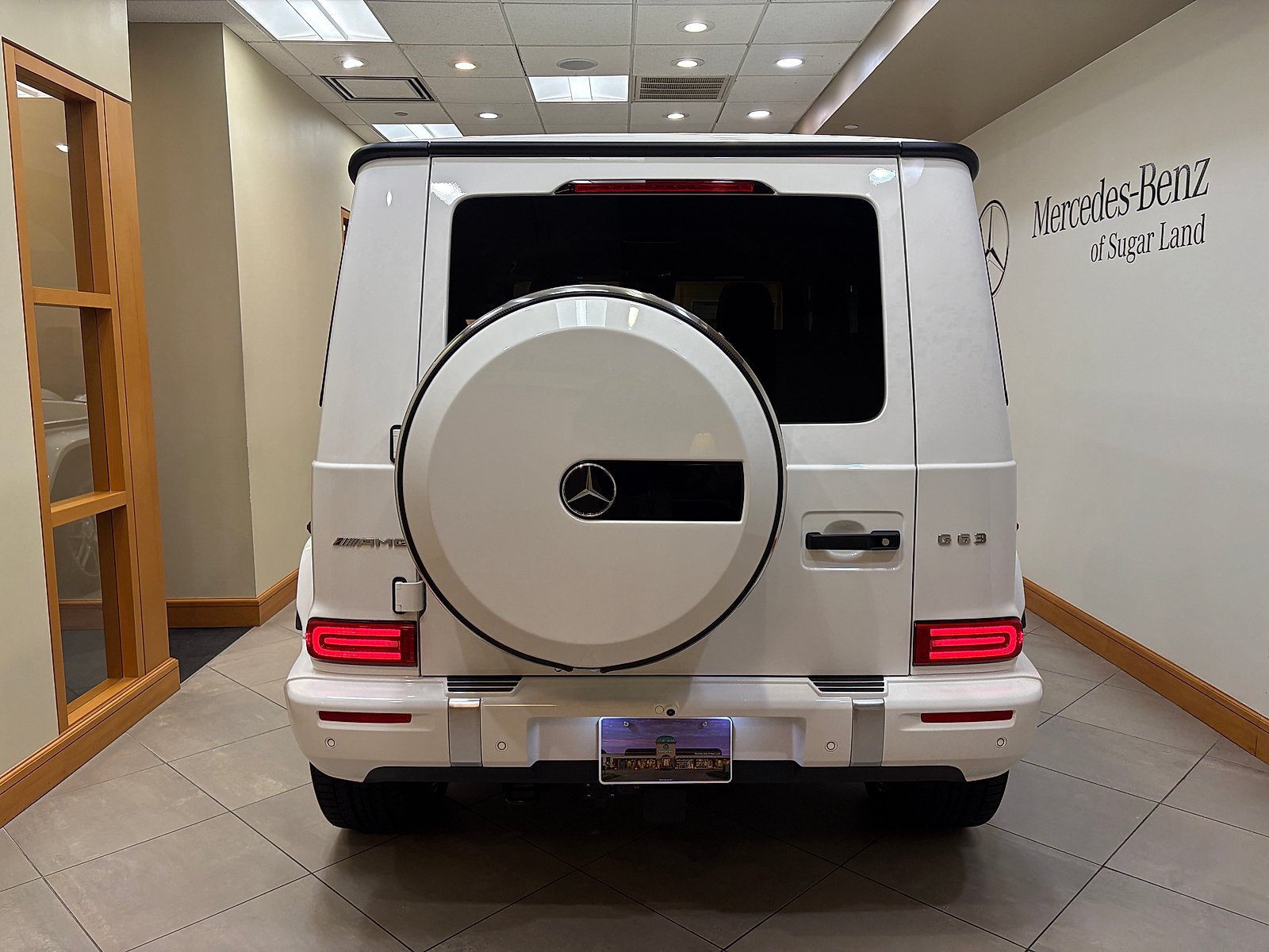 New 2027 Polar White Mercedes-Benz AMG® G 63 image 39