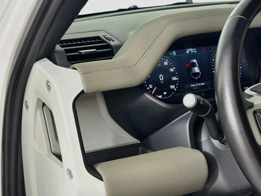 Certified Used 2023 White Land Rover S image 10