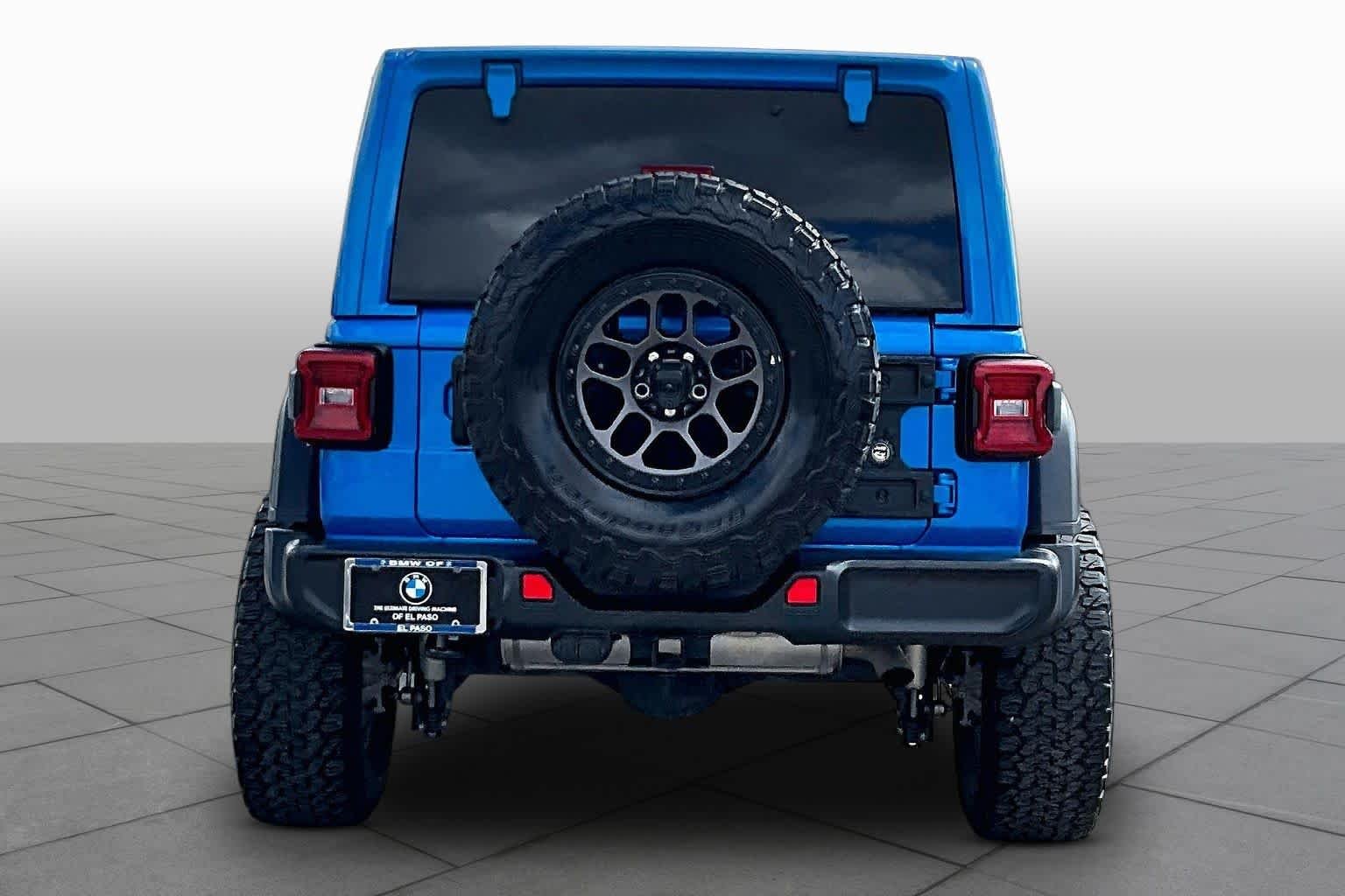 Used 2022 Hydro Blue Pearlcoat Jeep Unlimited High Tide image 4