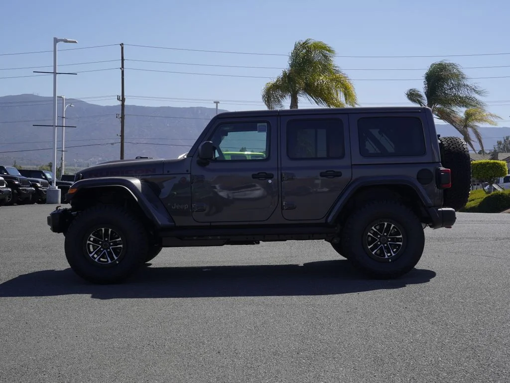 New 2026 Granite Crystal Metallic Clear-Coat Exterior Paint Jeep Rubicon X image 6
