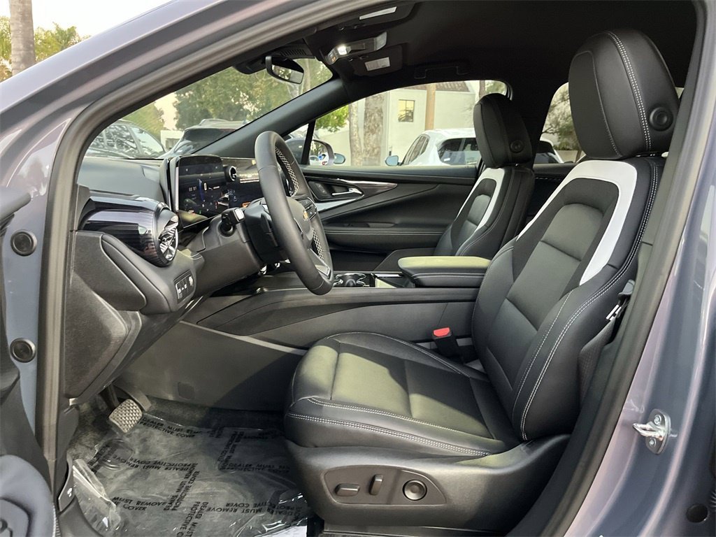 New 2026 Galaxy Gray Metallic Chevrolet LT image 18