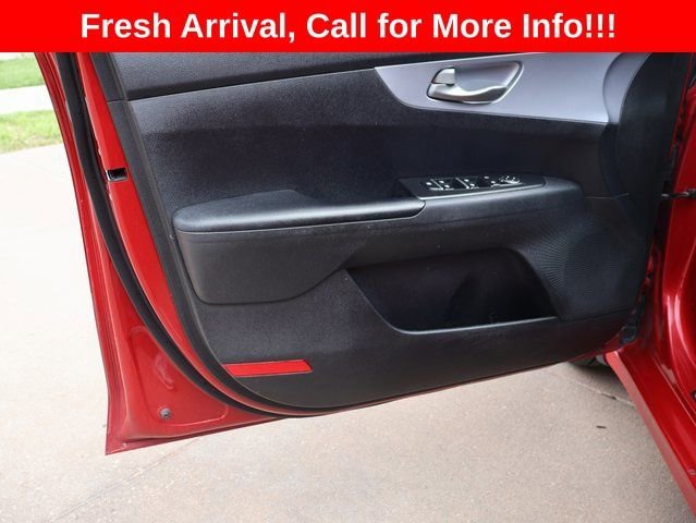 Used 2022  Kia LXS image 36