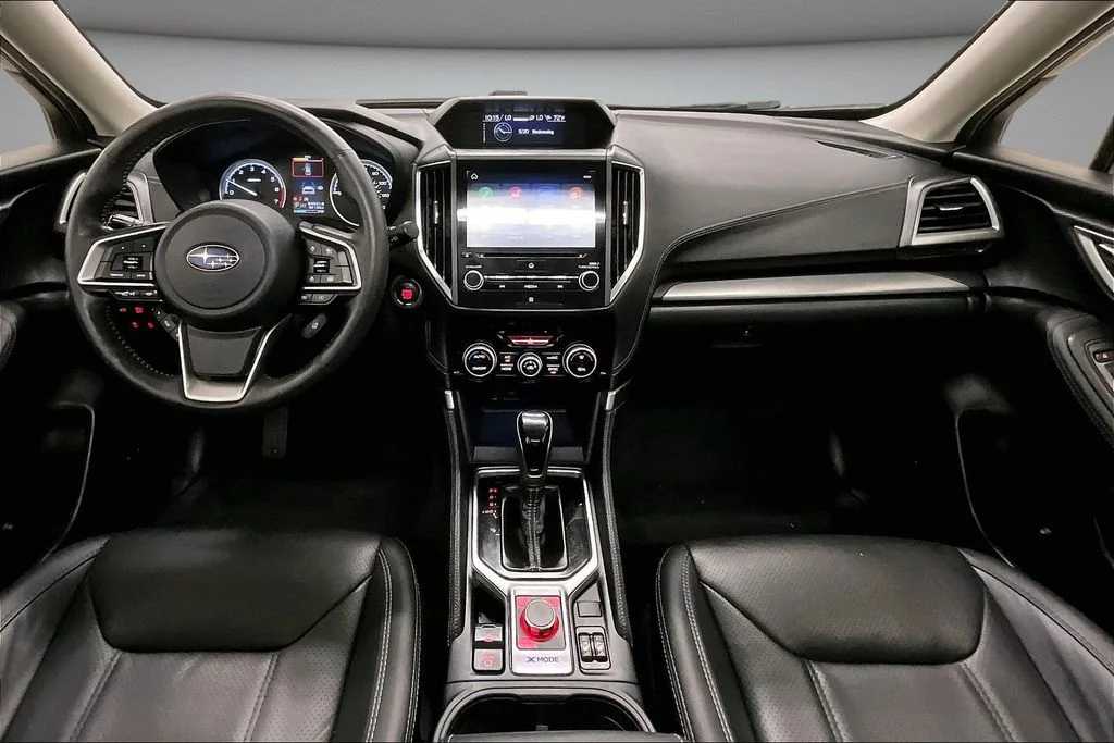 Used 2021 Silver Subaru Limited image 7