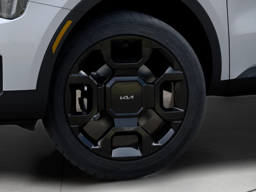 New 2026 White Kia X-Line EX image 24