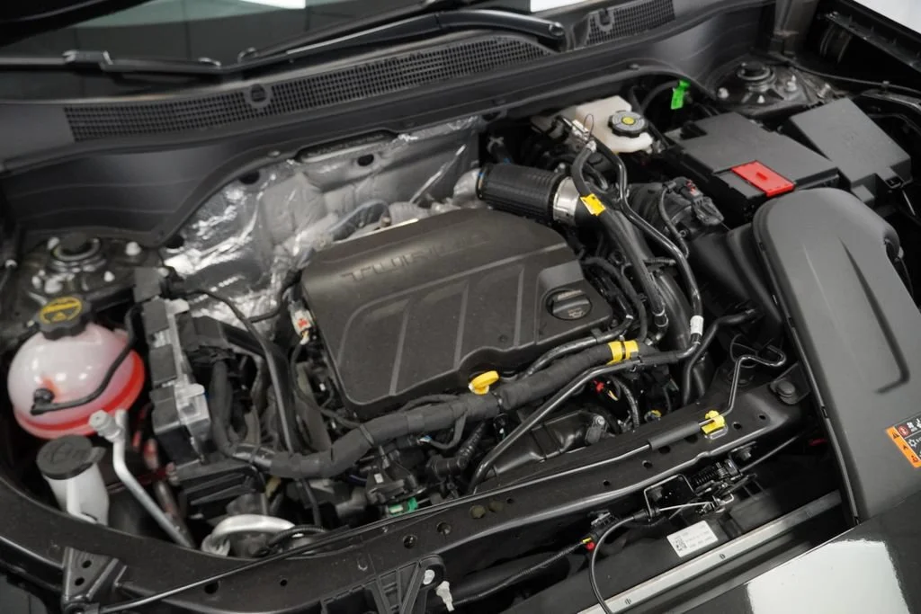 New 2026 Mosaic Black Metallic Chevrolet ACTIV image 38