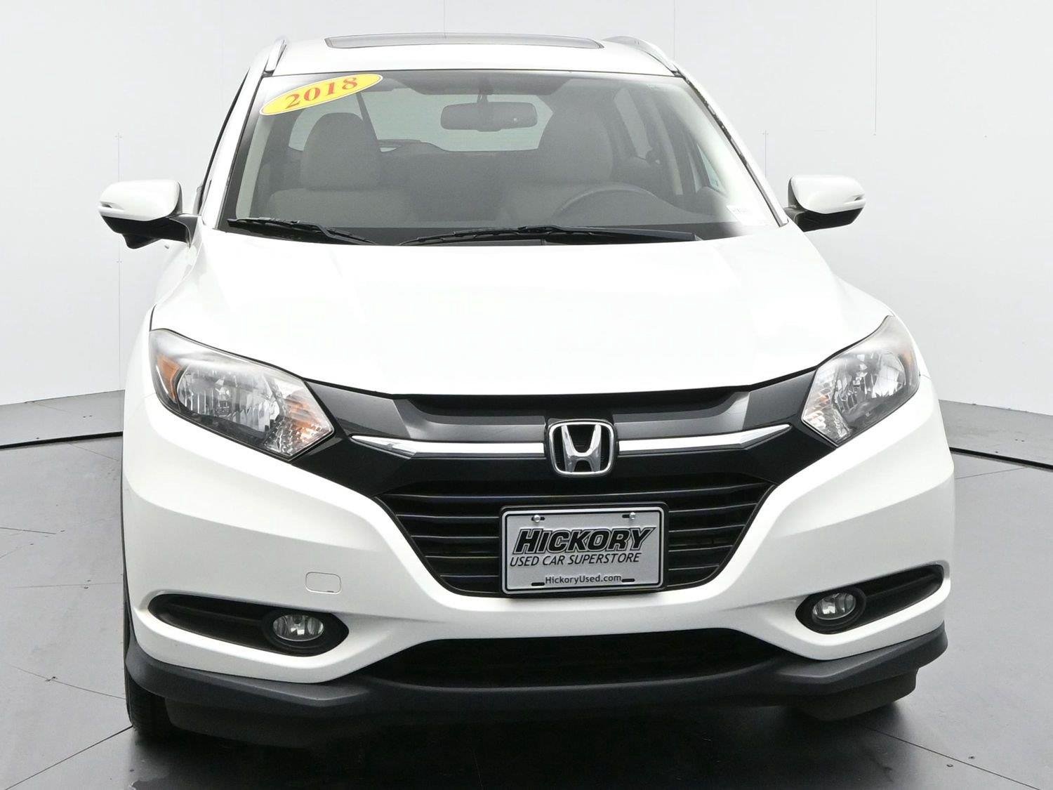 Used 2018 White Orchid Pearl Honda EX-L Navi image 2
