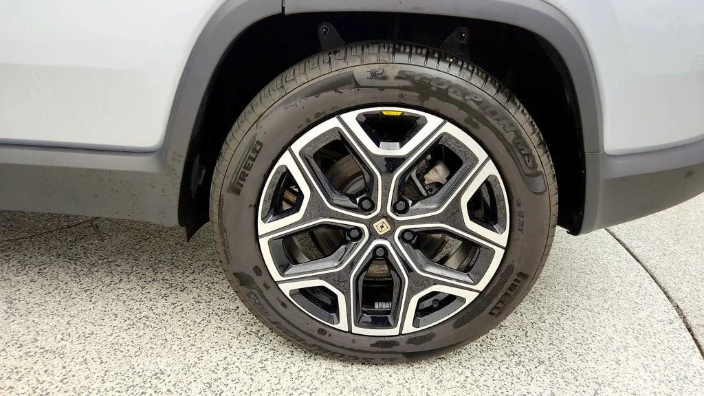 Used 2025 LA Silver Rivian Adventure Dual-Motor Max Pack w/ 22
