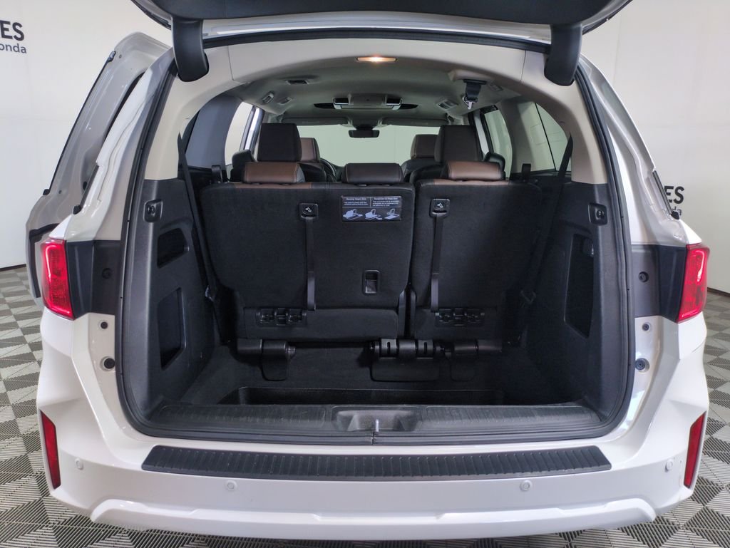 2025 Honda Odyssey Elite - Photo 23