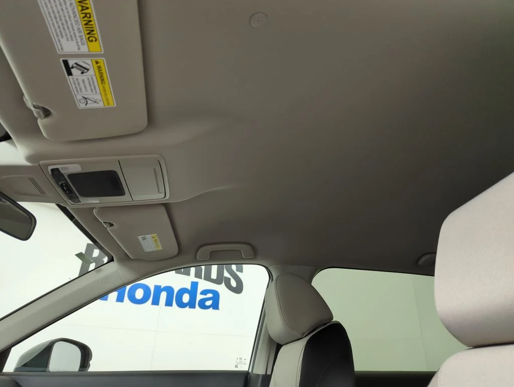 New 2026 Platinum White Pearl Honda LX image 18
