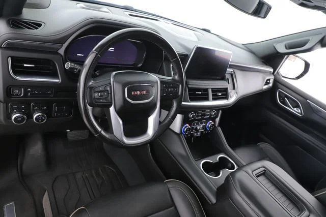 Used 2022 Black GMC SLT image 17