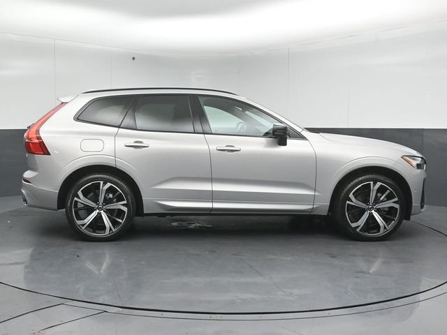 2022 VOLVO XC60 - Image 7