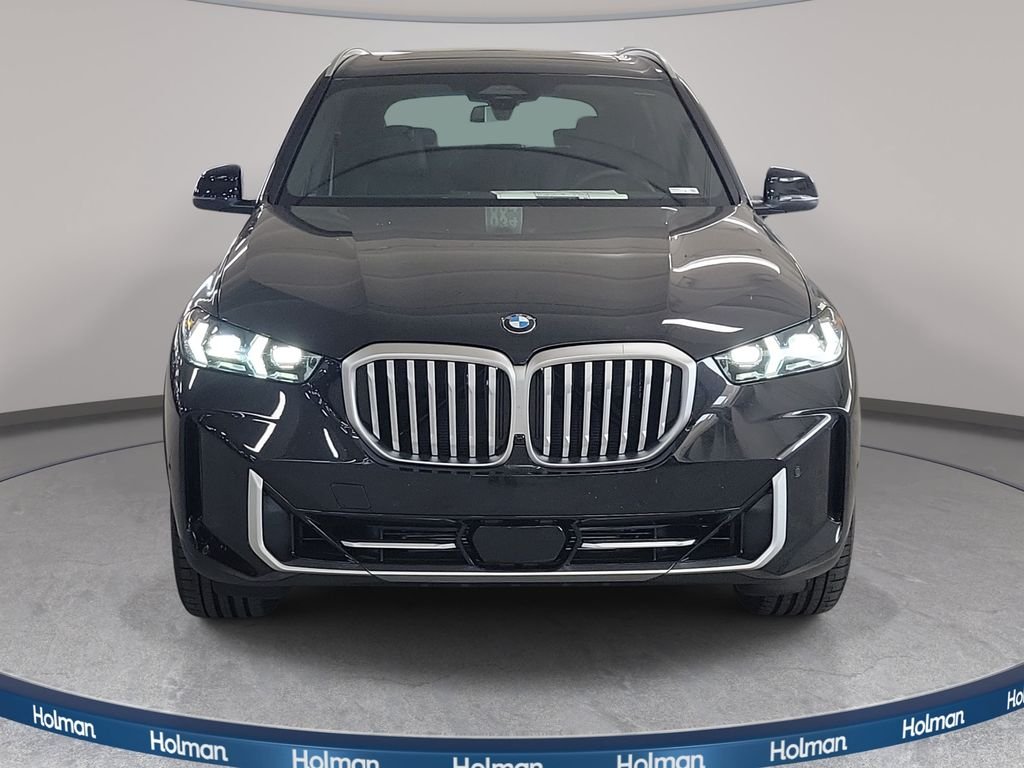 New 2026 Black Sapphire Metallic BMW xDrive40i image 2