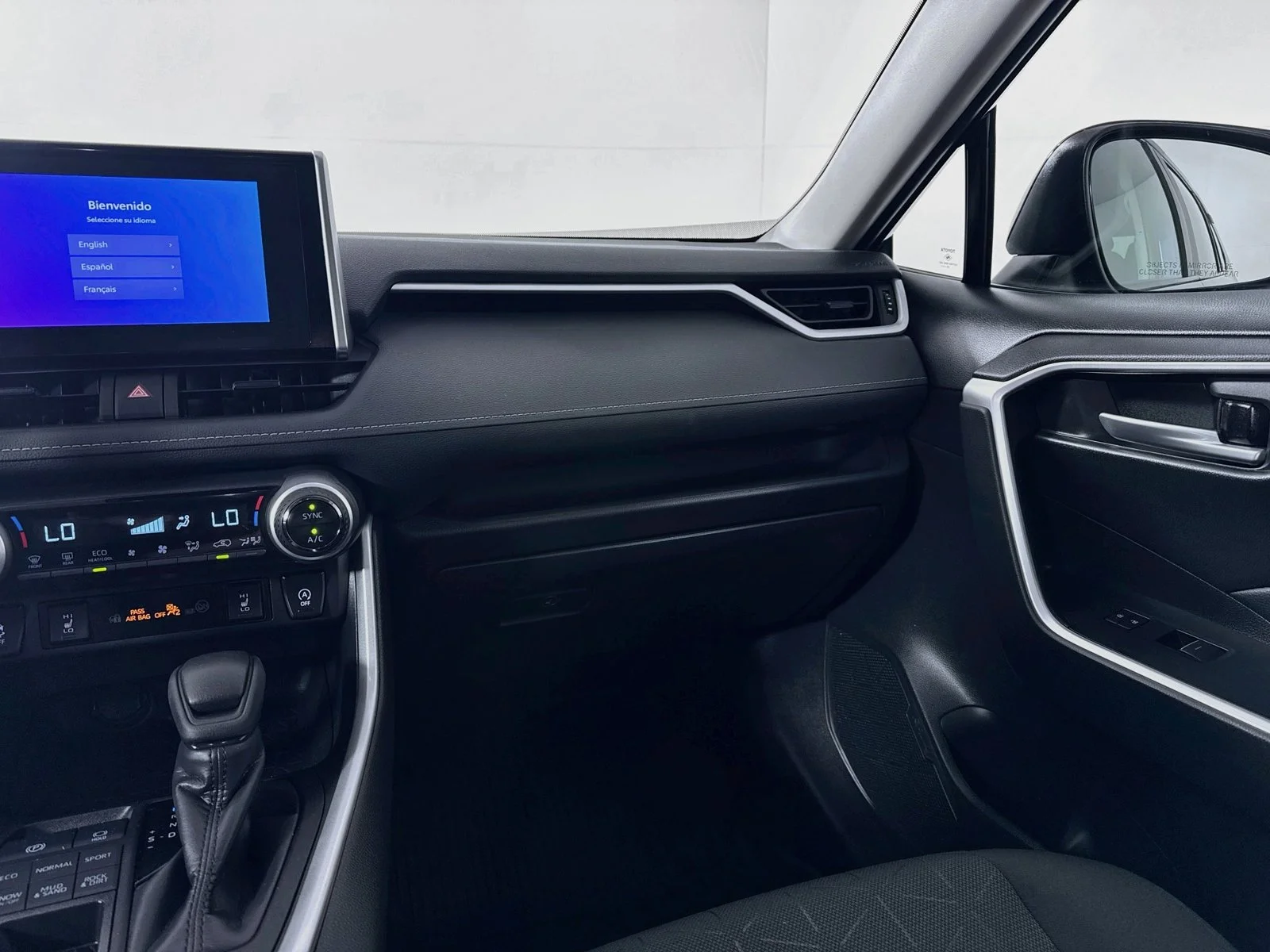 Certified Used 2024  Toyota XLE image 23