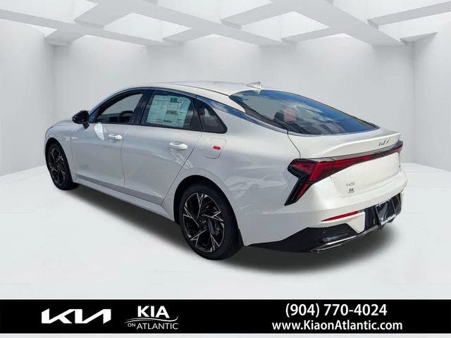 New 2026 White Kia GT-Line image 5