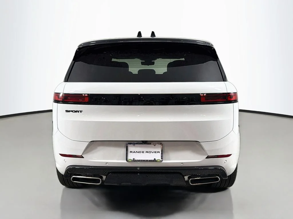 New 2026 Fuji White Land Rover Dynamic SE image 6