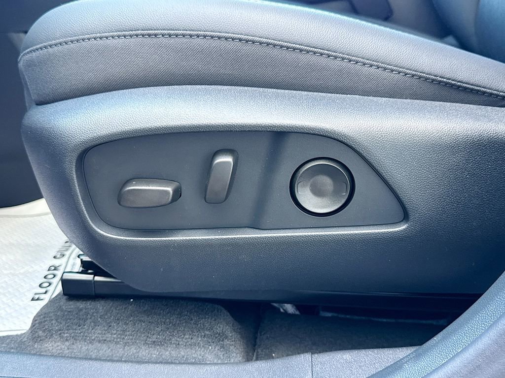 2026 Chevrolet Equinox LT - Photo 22