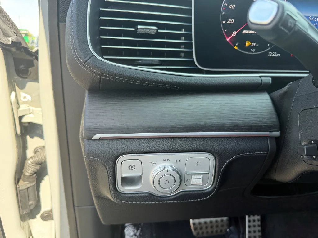Used 2024 MANUFAKTUR Alpine Gray Mercedes-Benz GLE 53 AMG® image 23