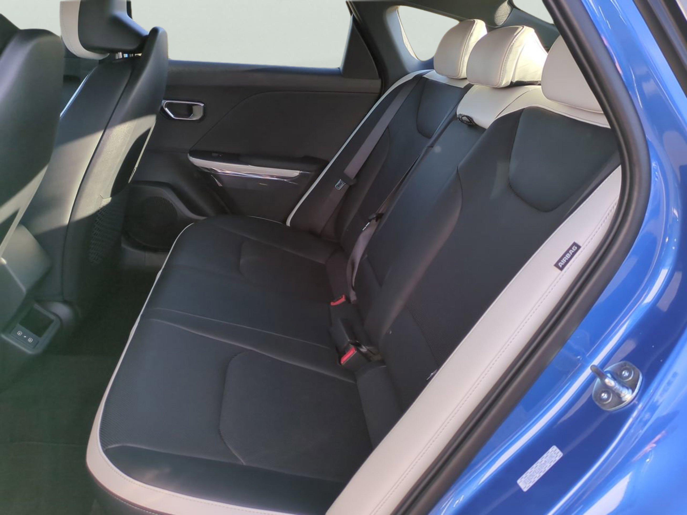 New 2026 Wave Blue Kia GT-Line image 10